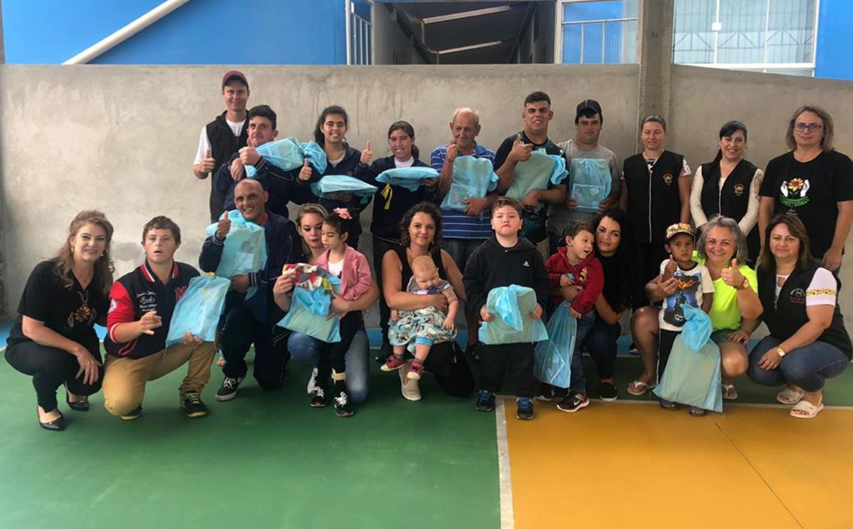 Doação de Material Escolar 