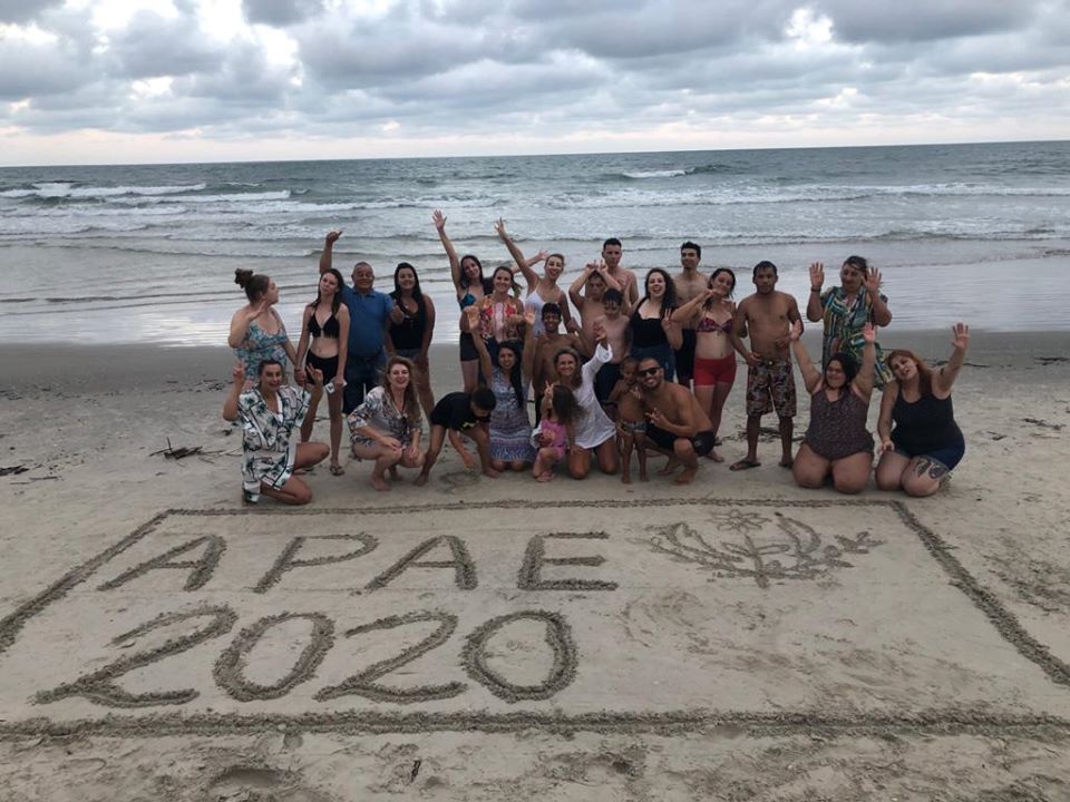 Aula de campo na “Praia” com alunos da Escola de Rebouças Educação Infantil e Ensino Fundamental – Modalidade Educação Especial.